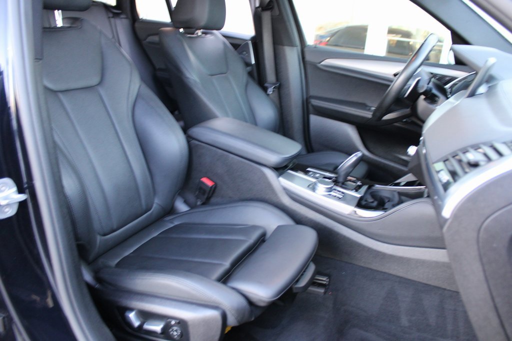 Used 2020 BMW X4 M40i w/ Driving Assistance Package image 28