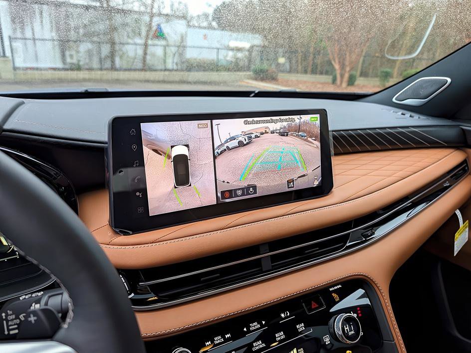 New 2026 INFINITI QX60 Autograph w/ Dark Cargo Package image 16