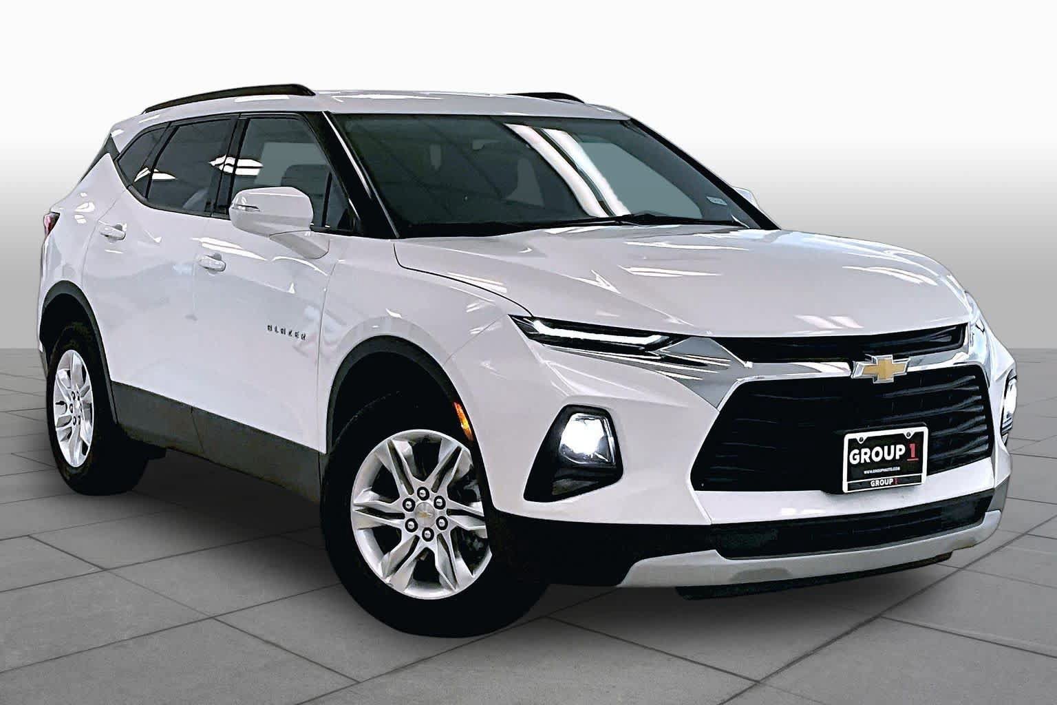 Used 2022 Chevrolet Blazer LT FWD image 2