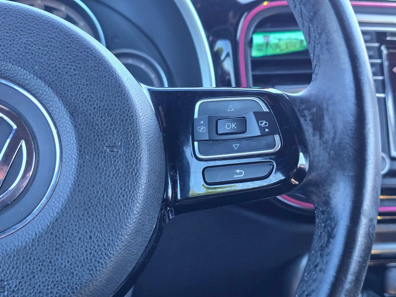 Used 2017 Volkswagen Beetle #PinkBeetle FWD image 26