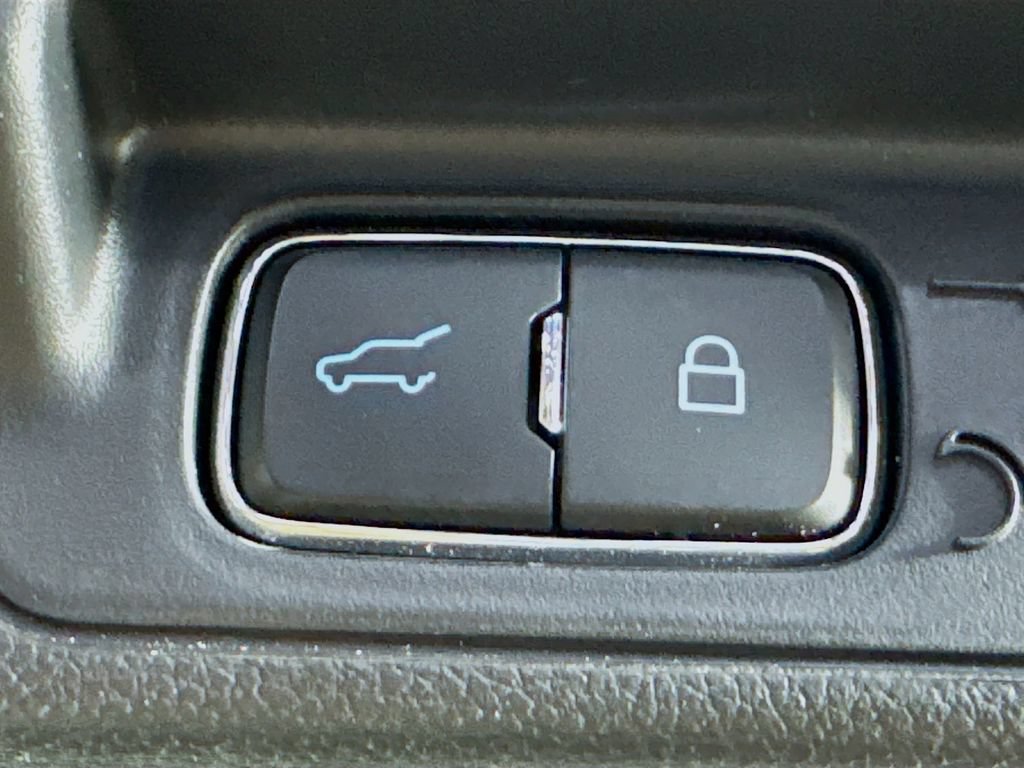 Used 2025 Ford Explorer ST w/ Sun And Sound Package AWD/4WD image 32