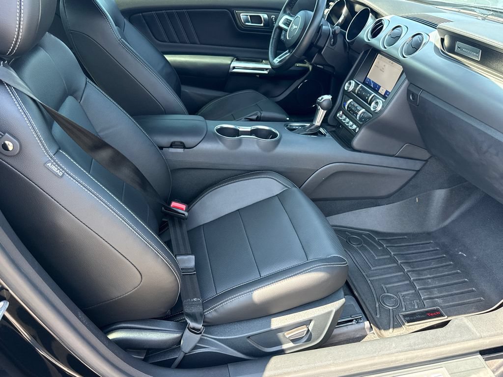 Used 2022 Ford Mustang GT Premium w/ Black Accent Package RWD image 13