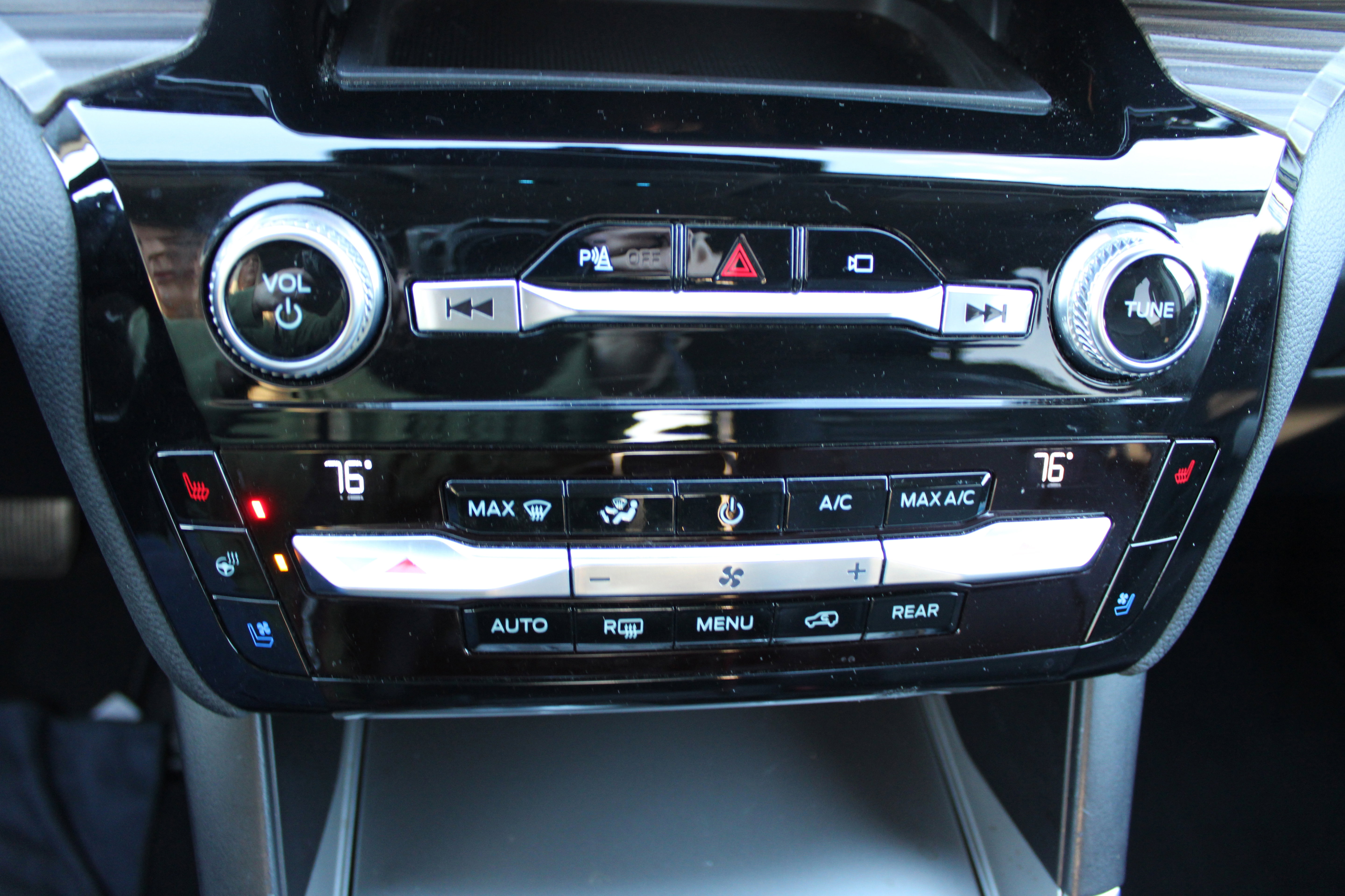 Used 2021 Ford Explorer Limited w/ Equipment Group 301A image 26