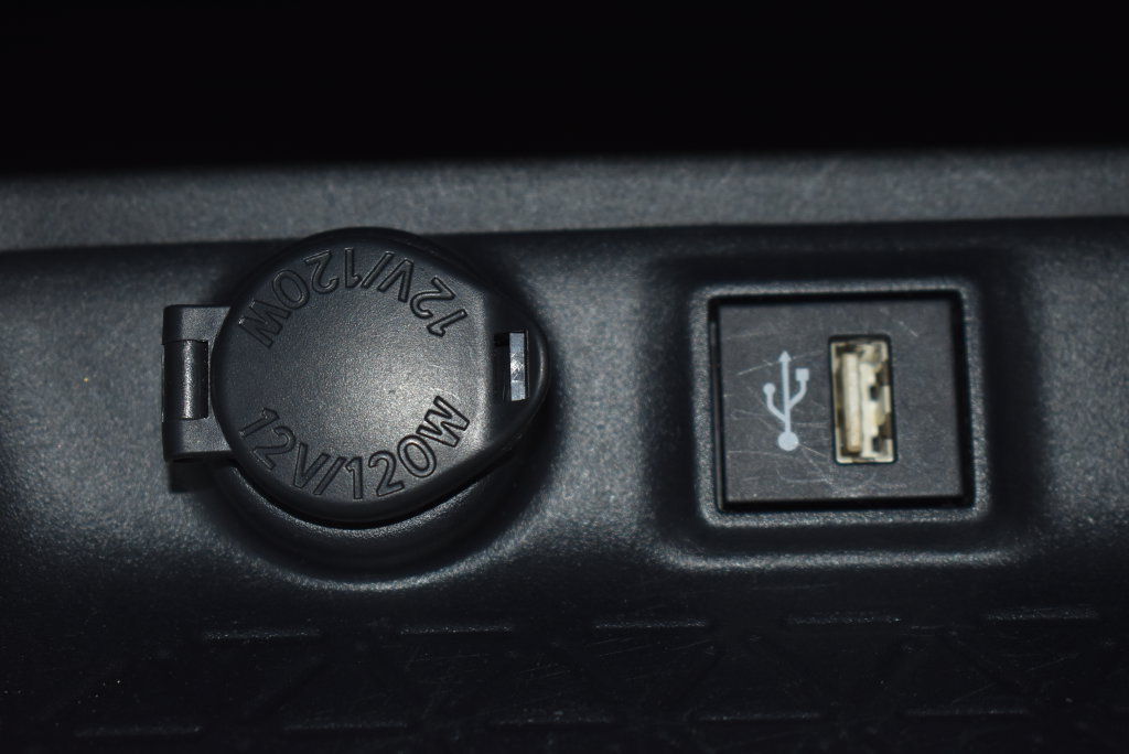 Used 2025 Toyota RAV4 XLE AWD/4WD image 21