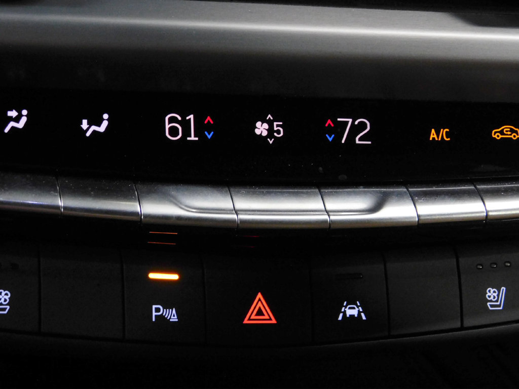 Used 2024 Cadillac XT4 Sport AWD/4WD image 39