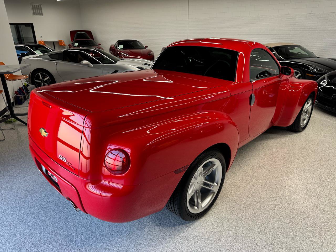 Used 2003 Chevrolet SSR w/ Preferred Equipment Group RWD image 12