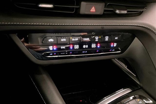 Used 2023 Buick Envision Avenir image 31