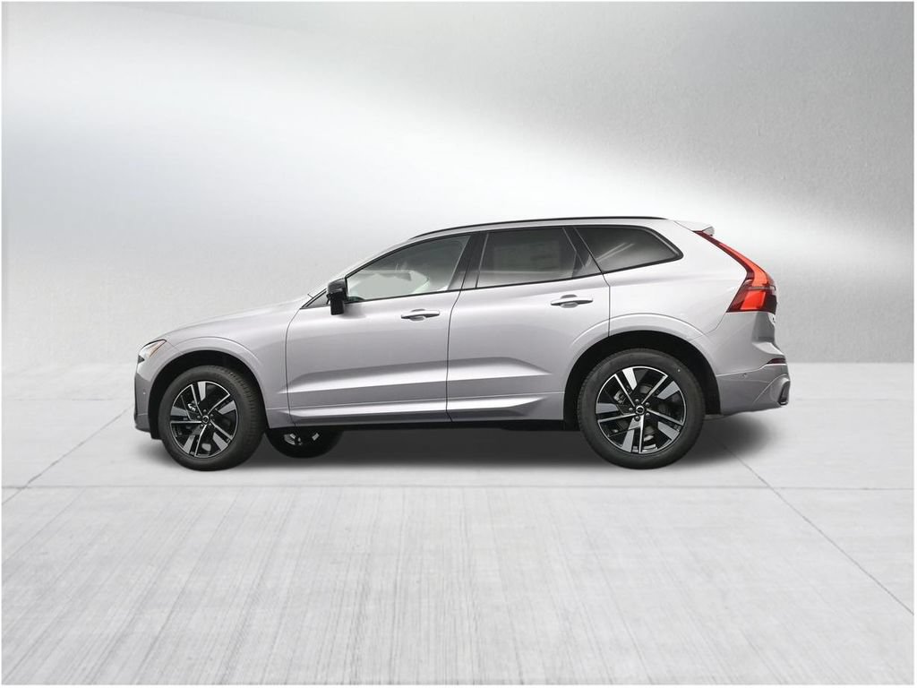 New 2026 Volvo XC60 B5 Plus AWD/4WD image 22
