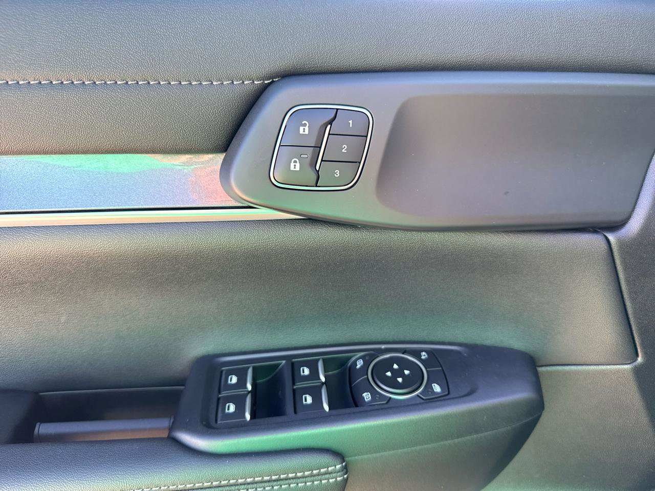 New 2025 Ford Ranger Lariat w/ FX4 Off-Road Package image 25