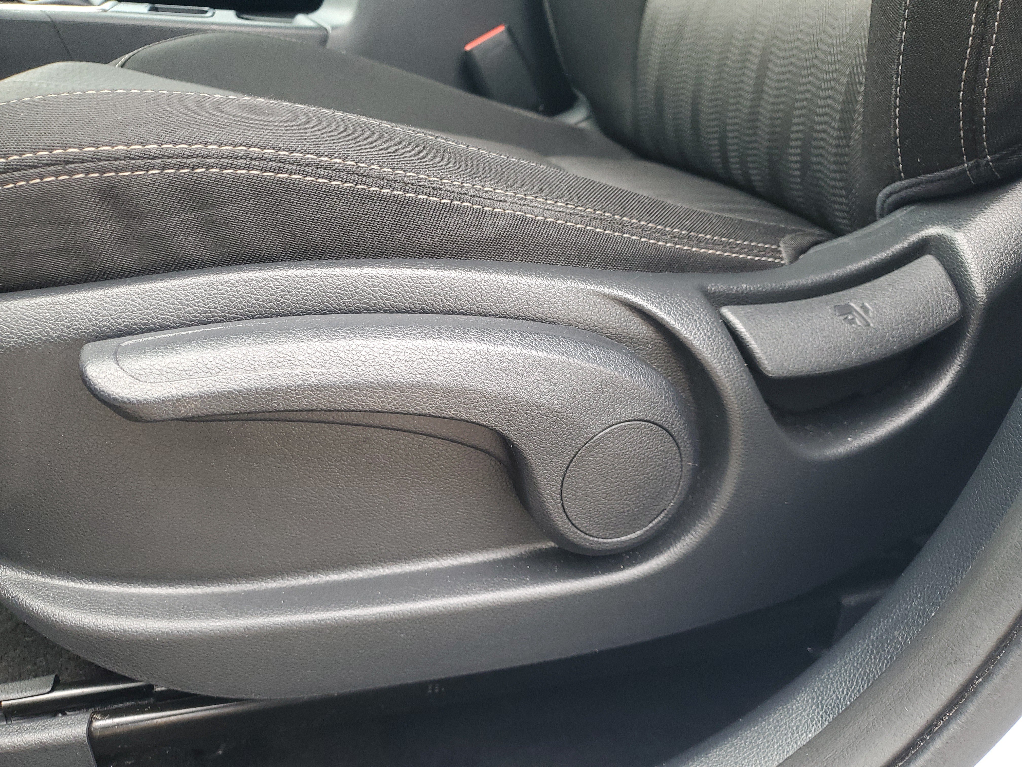 Used 2019 Kia Sportage LX FWD image 16