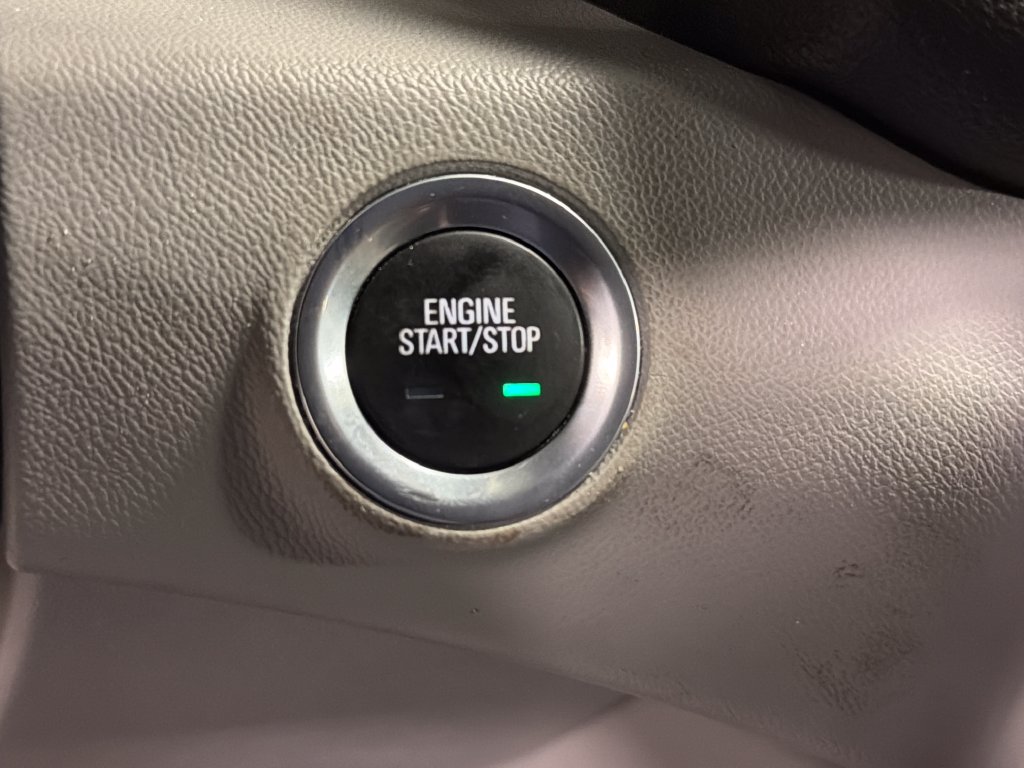 Used 2020 GMC Terrain SLE w/ Driver Convenience Package FWD image 38