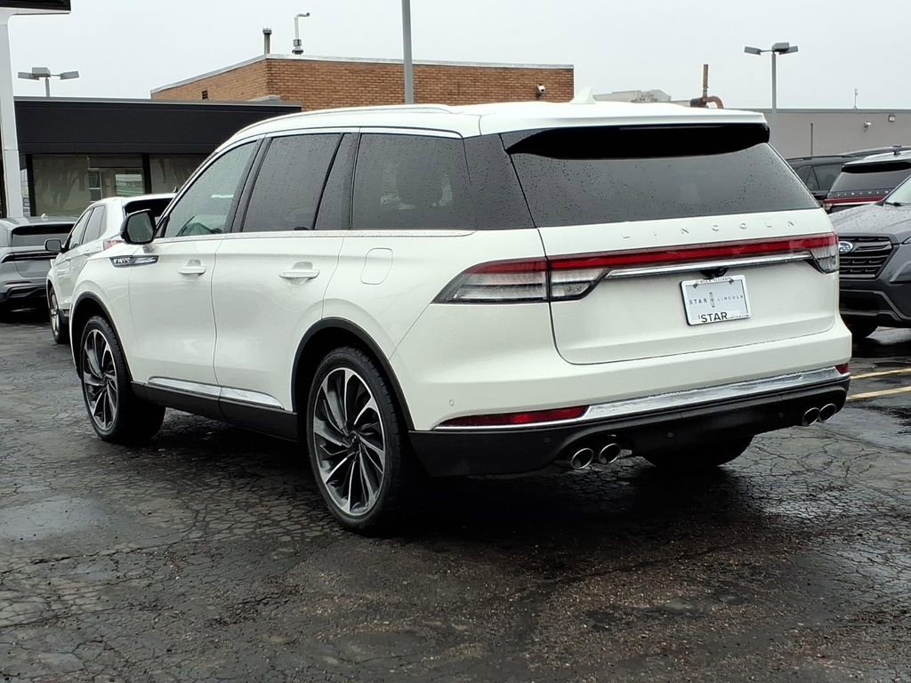Used 2023 Lincoln Aviator Reserve w/ Equipment Group 201A image 5