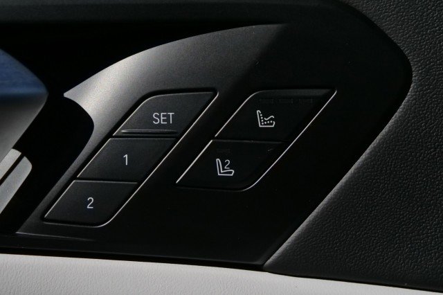 Used 2025 BMW X5 M Competition w/ Executive Package image 34