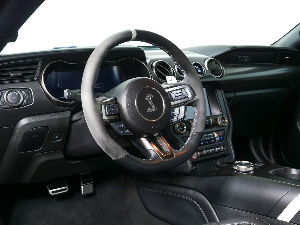 Used 2021 Ford Mustang Shelby GT500 w/ Technology Package RWD image 4