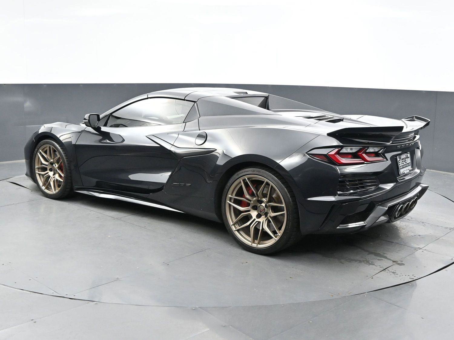 Used 2024 Chevrolet Corvette Z06 image 5