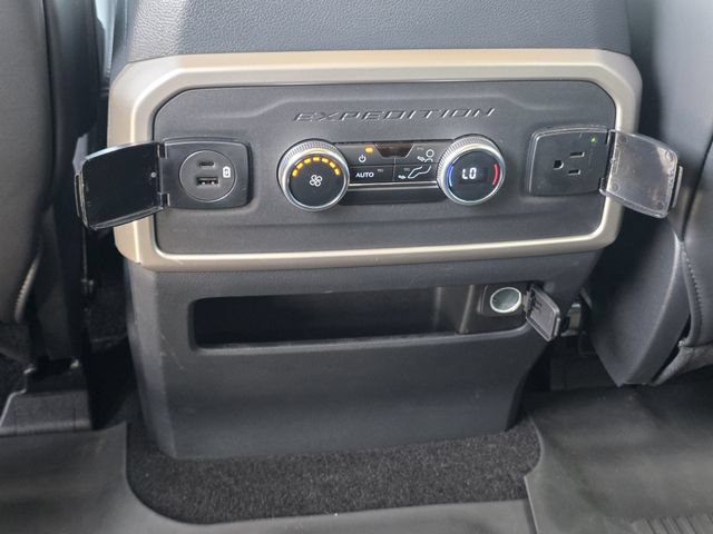 Used 2023 Ford Expedition XLT AWD/4WD image 22