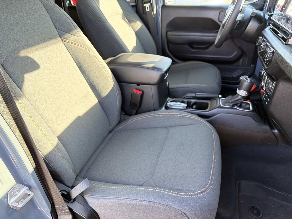 Used 2025 Jeep Wrangler Willys 4xe image 26