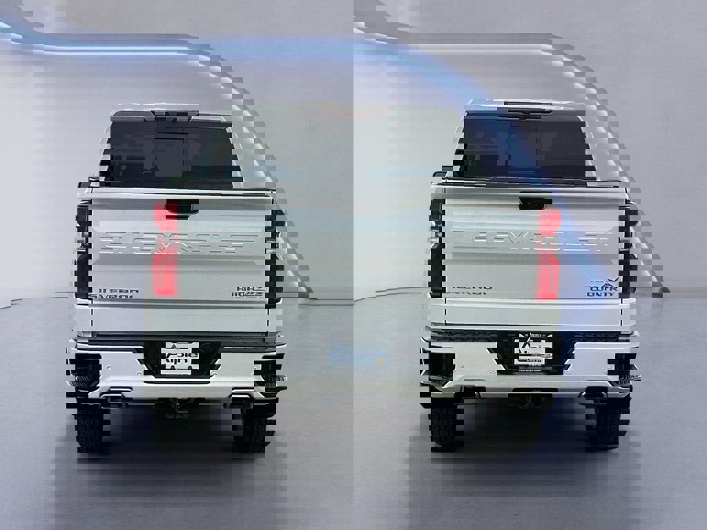 Used 2022 Chevrolet Silverado 1500 High Country w/ High Country Premium Package image 4