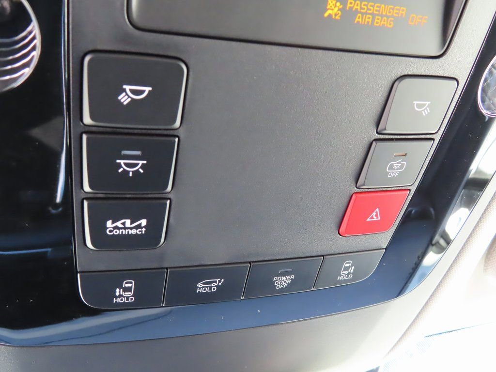 New 2026 Kia Carnival EX image 13