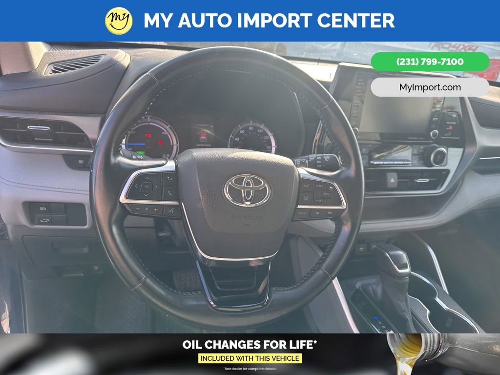Used 2020 Toyota Highlander LE image 9