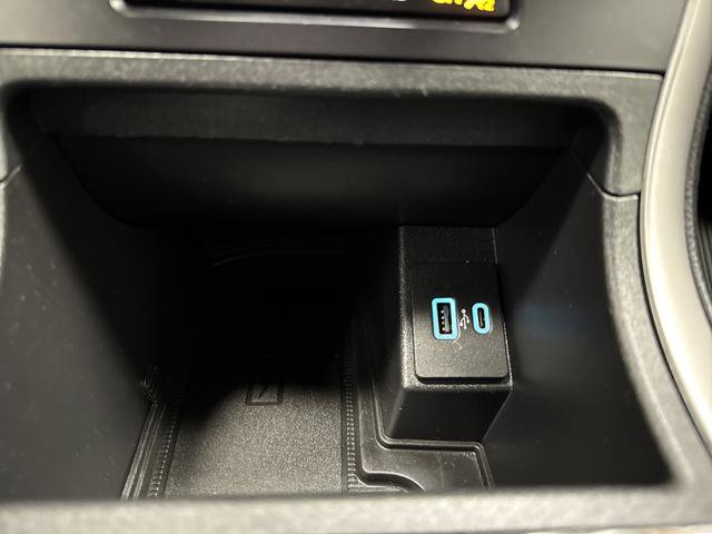 Used 2022 Ford Edge ST-Line image 24