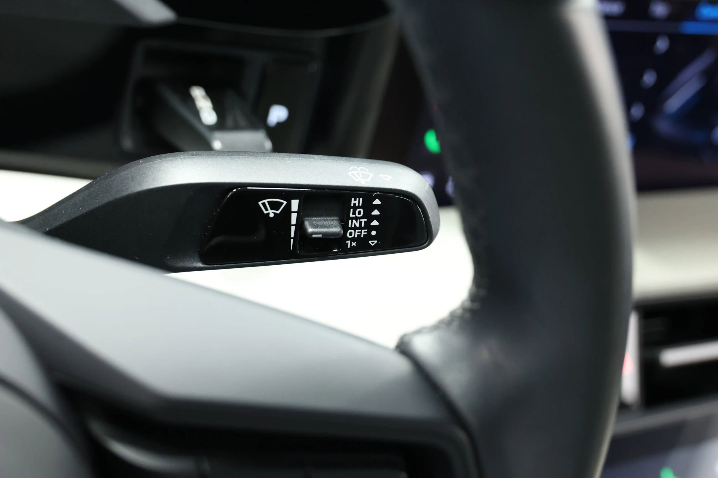 Used 2022 Porsche Taycan image 17