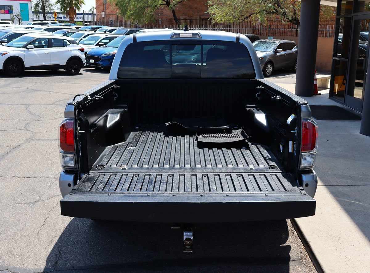 Used 2021 Toyota Tacoma TRD Off-Road w/ Technology Package AWD/4WD image 23