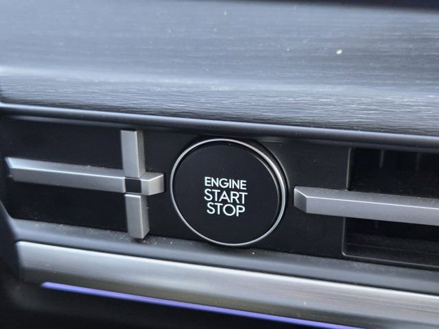 Used 2024 Hyundai Santa Fe Limited image 19