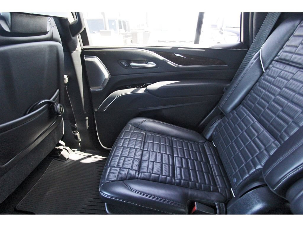 Used 2021 Cadillac Escalade Premium Luxury Platinum AWD/4WD image 12