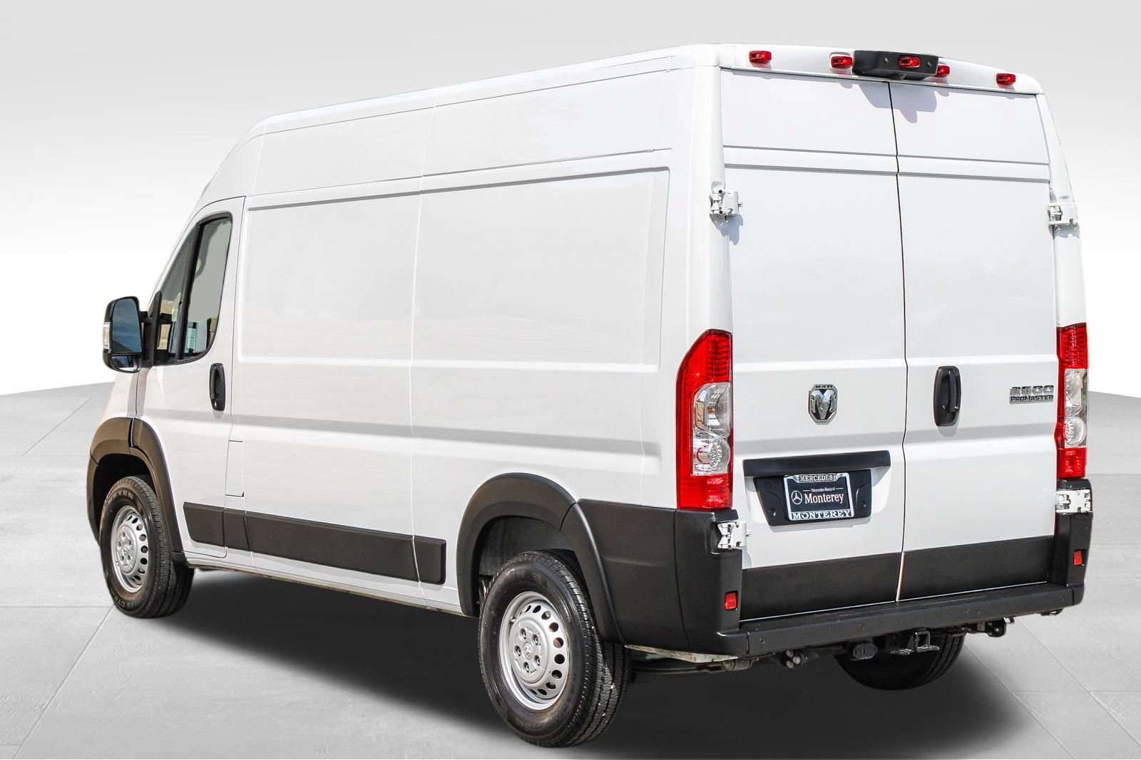 Used 2024 RAM ProMaster 2500 FWD image 6