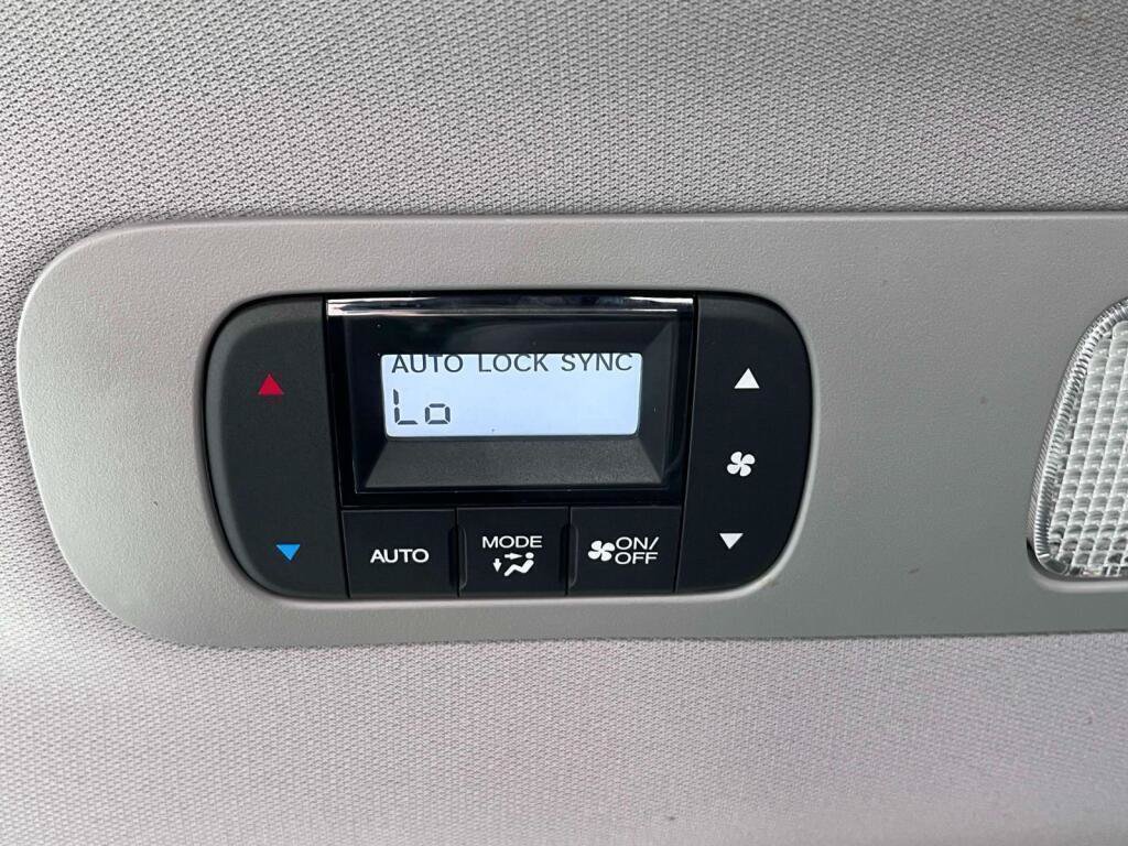 Used 2022 Honda Odyssey Elite image 19