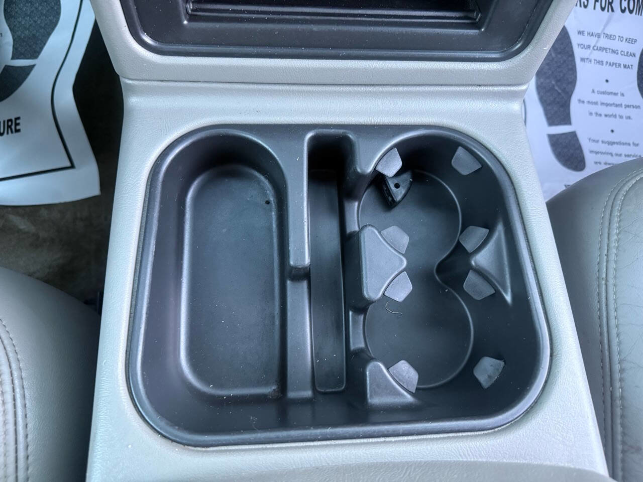 Used 2004 GMC Yukon SLT w/ 1SD Preferred Equipment Group image 45