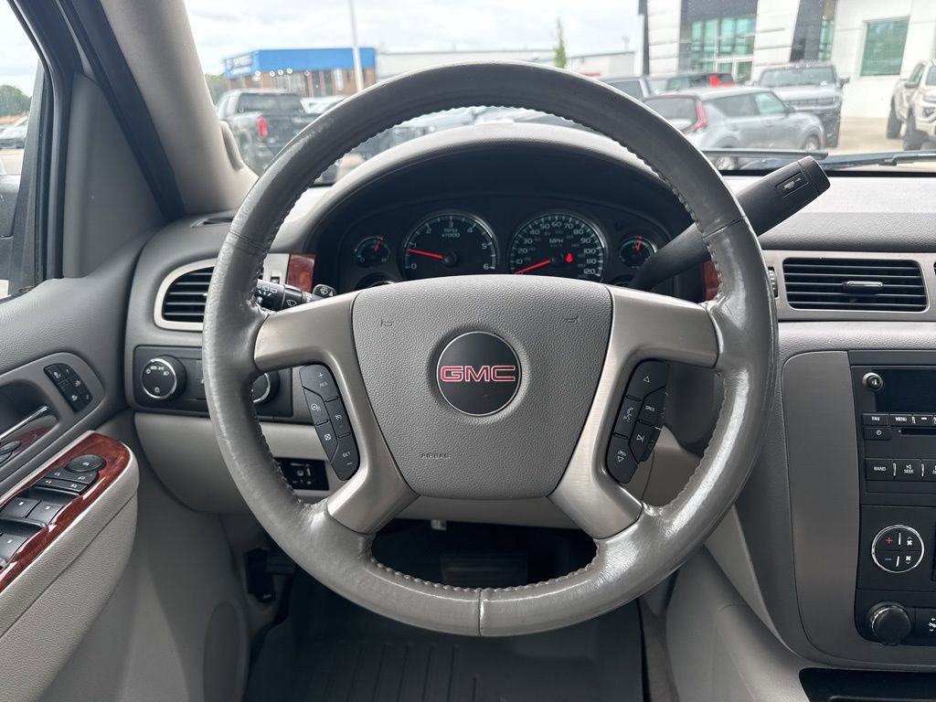 Used 2014 GMC Yukon XL SLT w/ SLT-2 Equipment Package image 14