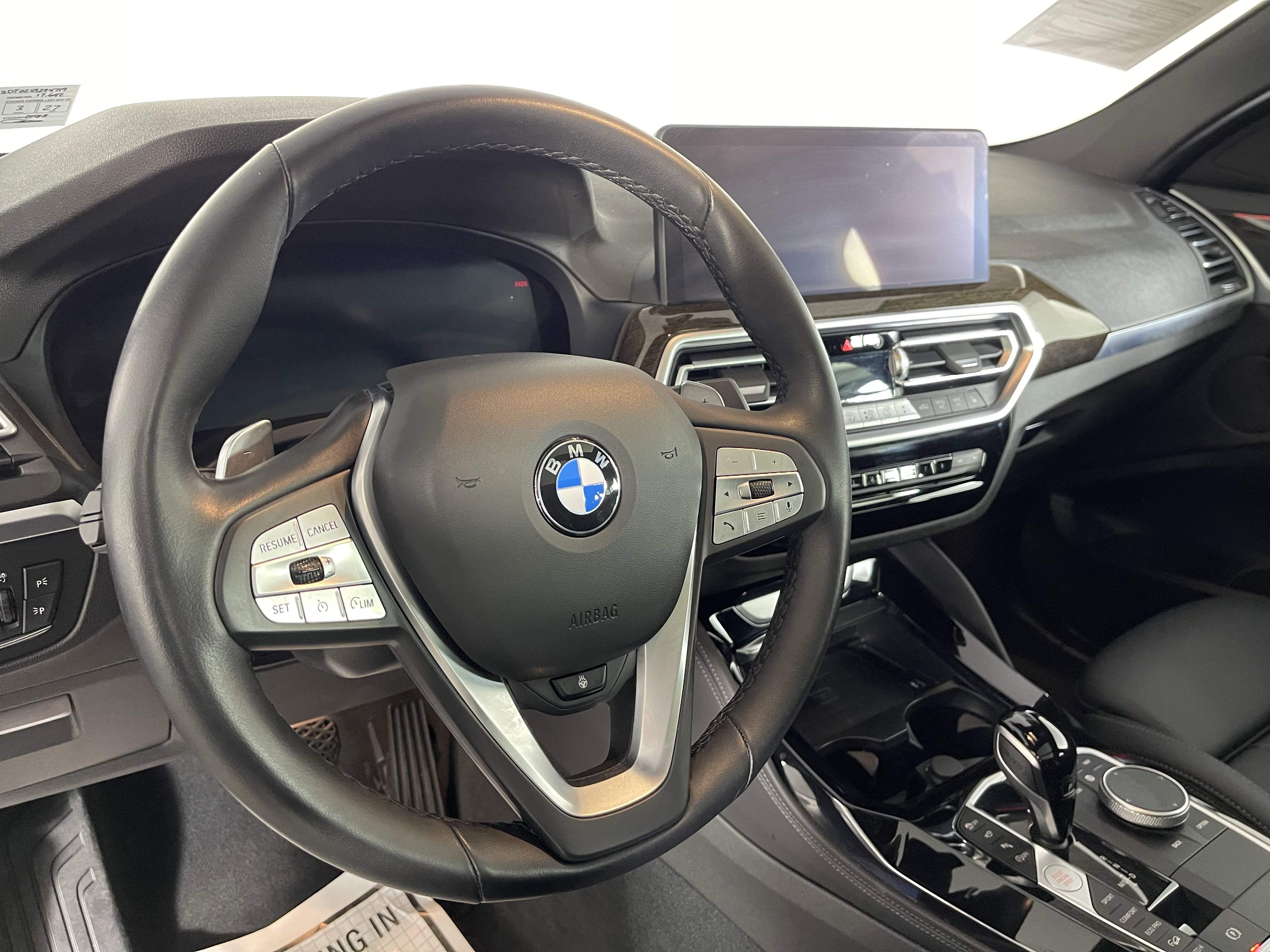 Certified 2025 BMW X4 xDrive30i image 12