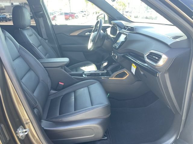 Used 2021 Chevrolet TrailBlazer ACTIV w/ Technology Package FWD image 27