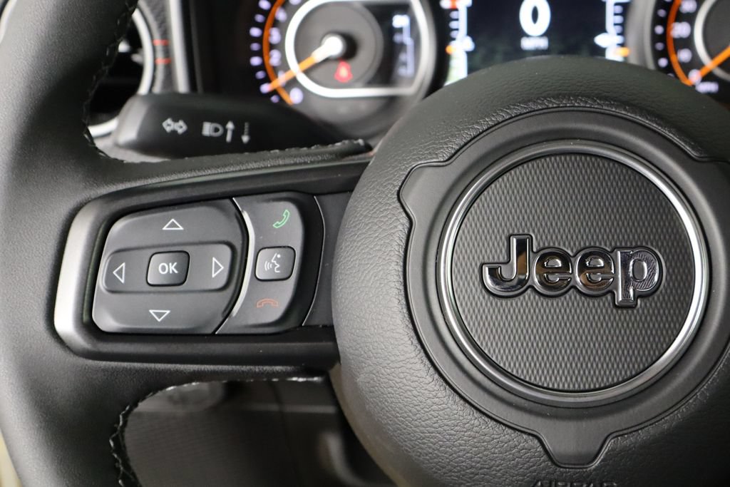 New 2026 Jeep Wrangler Unlimited Rubicon AWD/4WD image 8