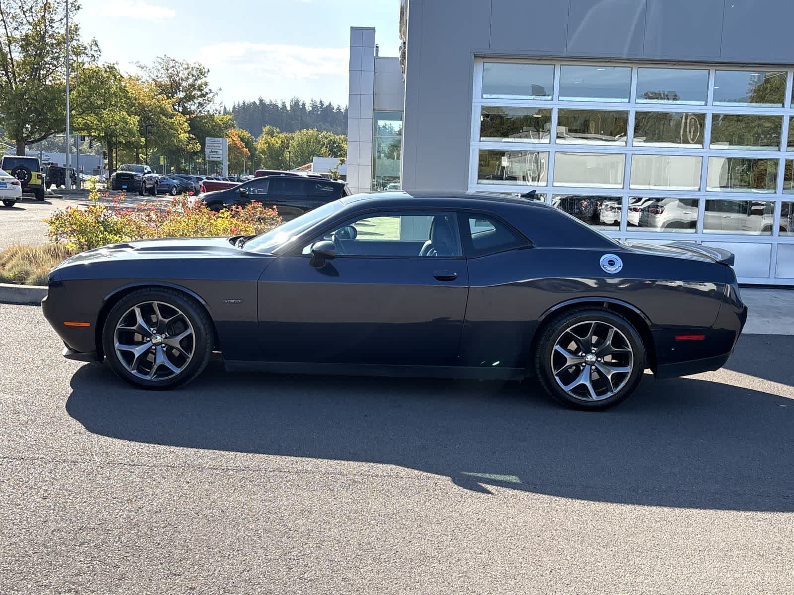 Used 2016 Dodge Challenger R/T Plus RWD image 2