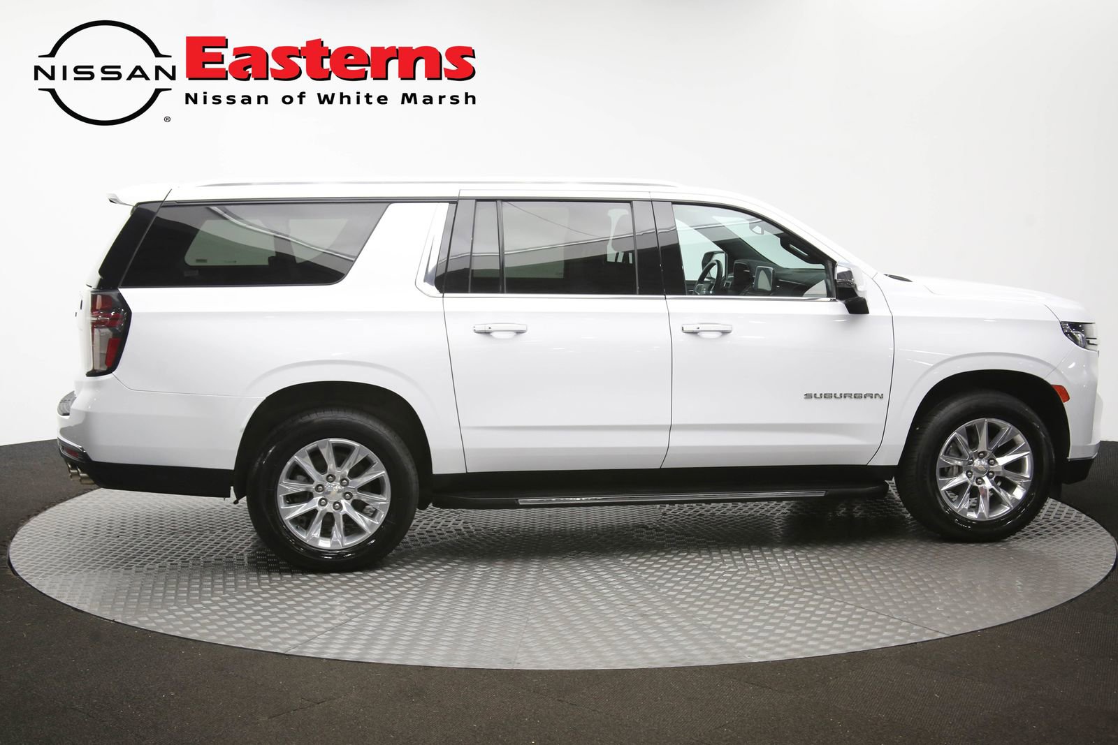 Used 2023 Chevrolet Suburban Premier RWD image 47