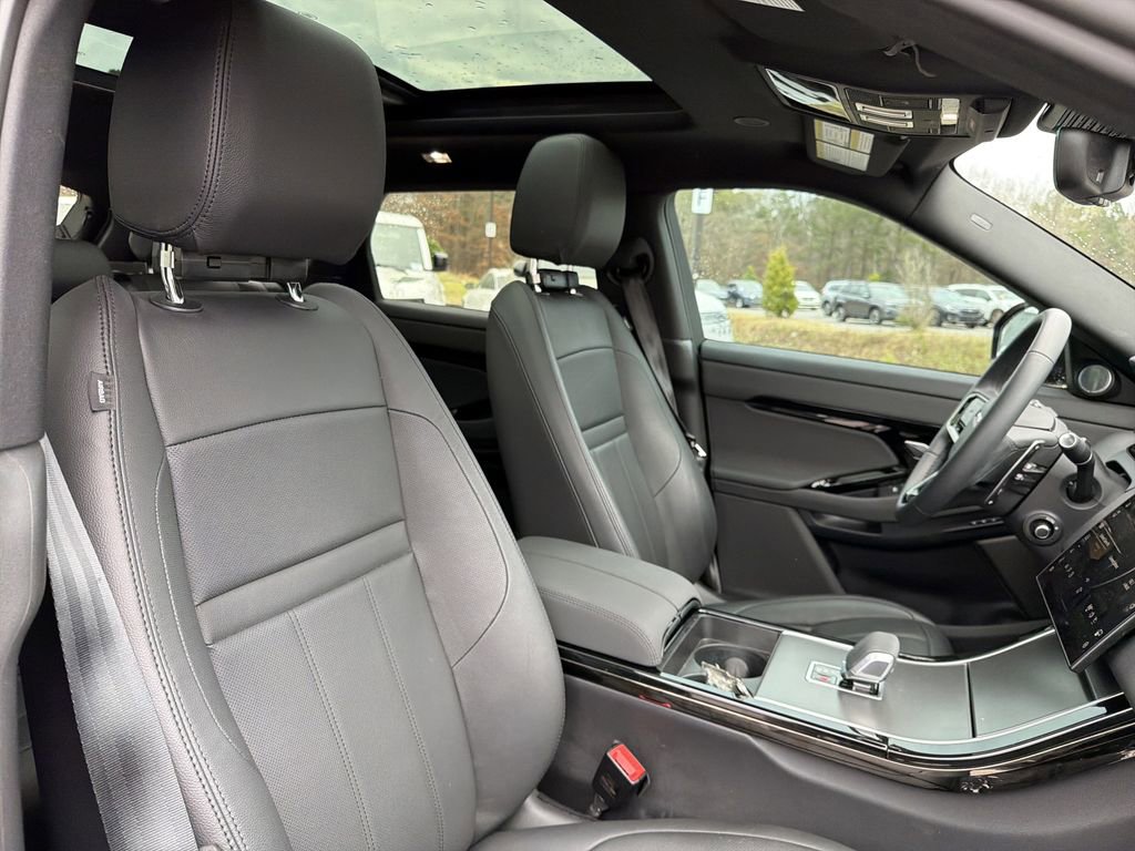 Used 2024 Land Rover Range Rover Evoque Dynamic SE image 16