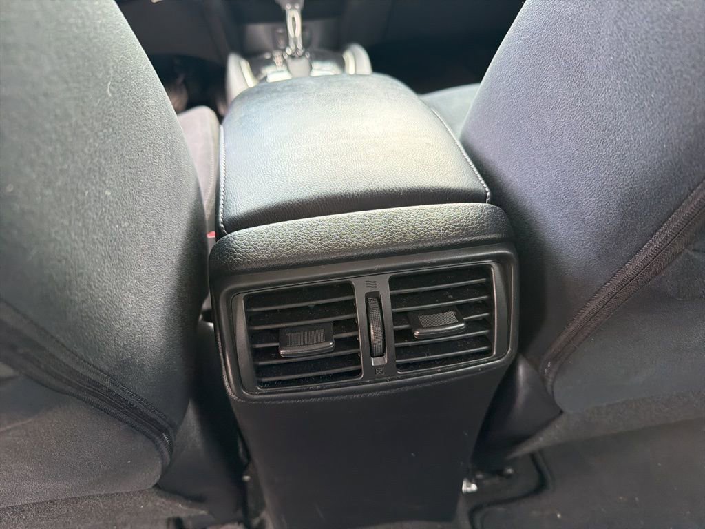 Used 2016 Nissan Rogue S image 12