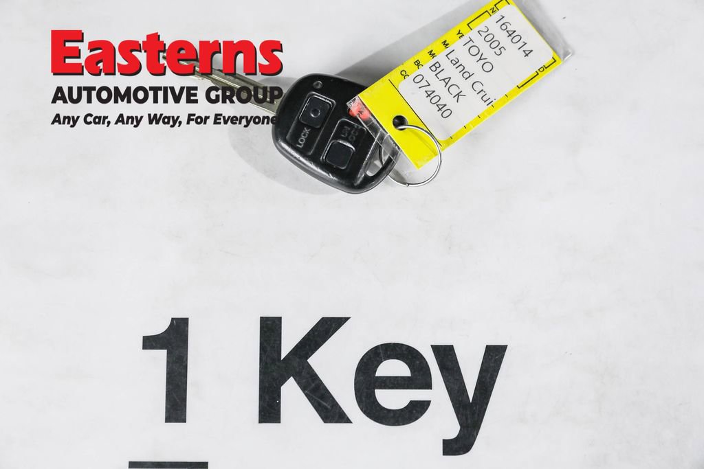 Used 2005 Toyota Land Cruiser image 27