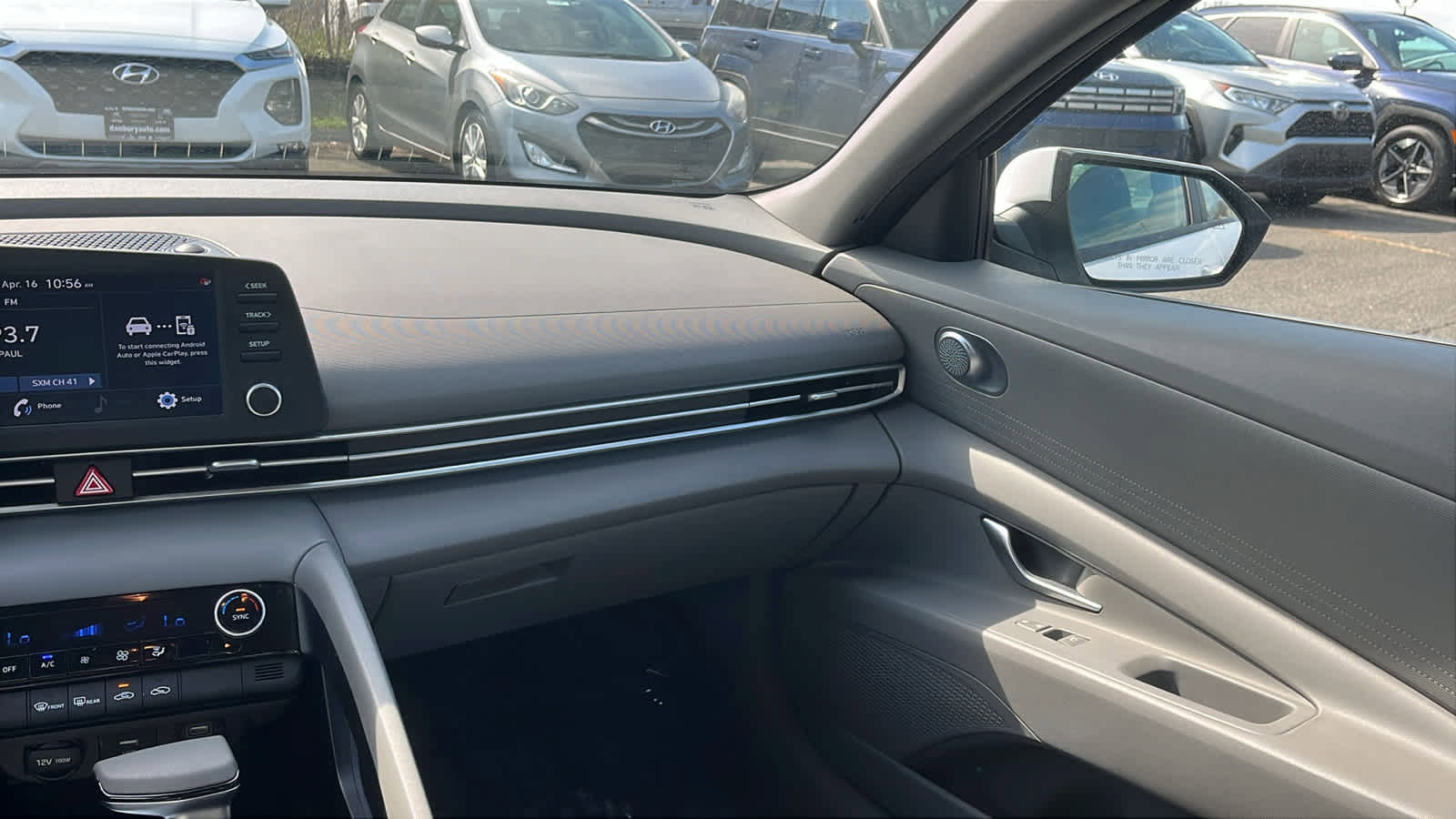 Used 2023 Hyundai Elantra SEL FWD image 22