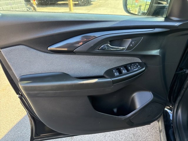 Used 2023 Chevrolet TrailBlazer LT w/ Convenience Package image 43