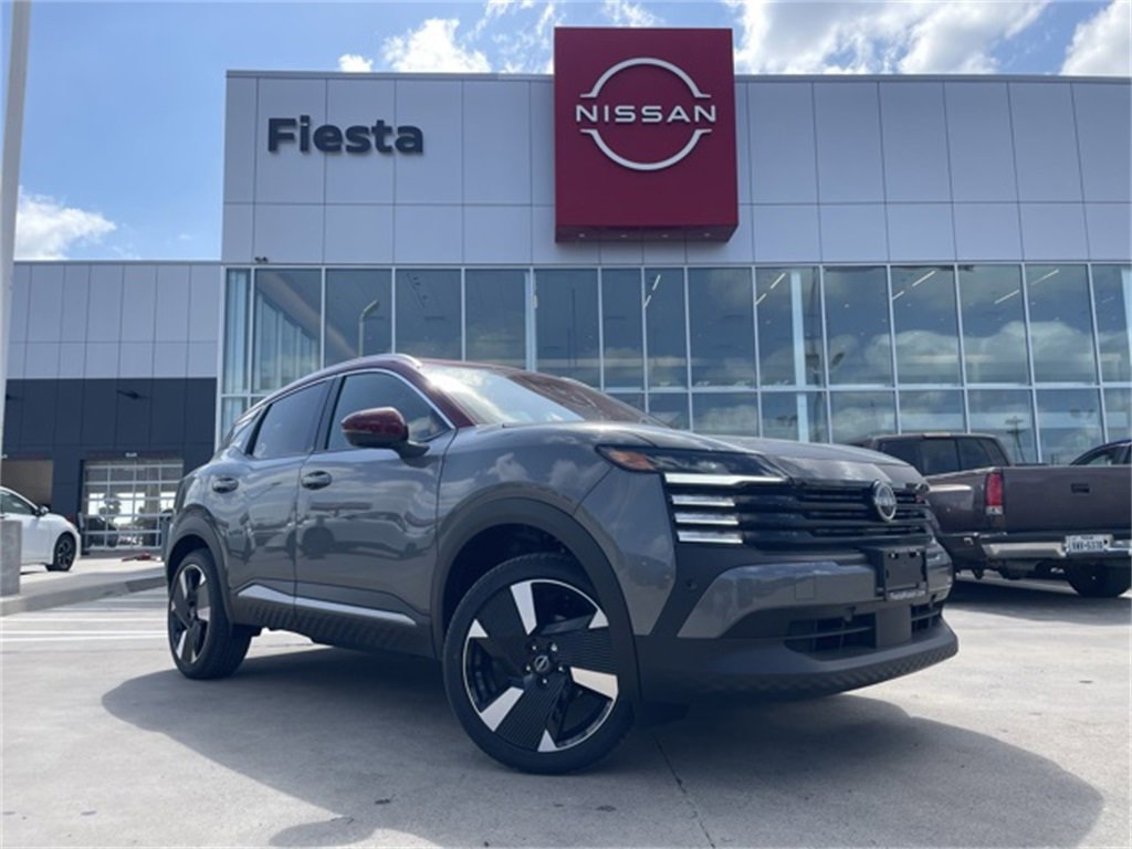 New 2025 Nissan Kicks SR w/ SR Premium Package image 1