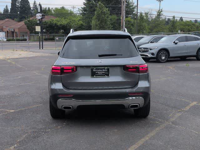New 2026 Mercedes-Benz GLB 250 4MATIC image 7