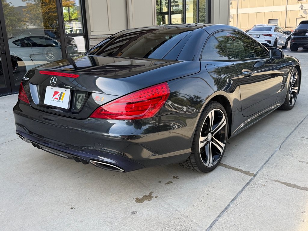Used 2017 Mercedes-Benz SL 450 w/ Premium I Package image 9