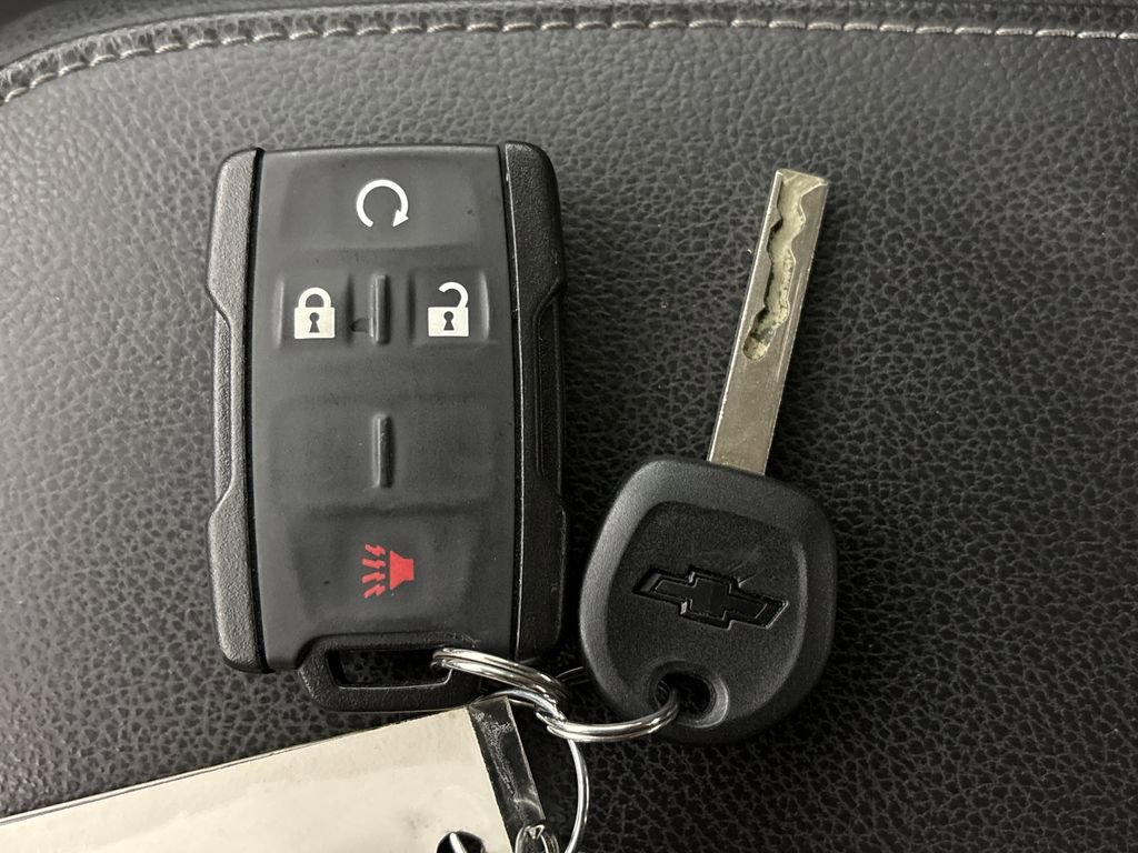 Used 2020 Chevrolet Colorado LT w/ Colorado RST Special Edition RWD image 33