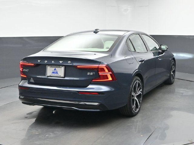 Certified 2024 Volvo S60 B5 Ultimate w/ Climate Package AWD/4WD image 8