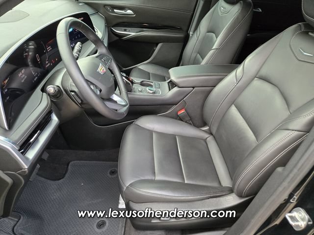 Used 2024 Cadillac XT4 Luxury w/ Cold Weather Package FWD image 10