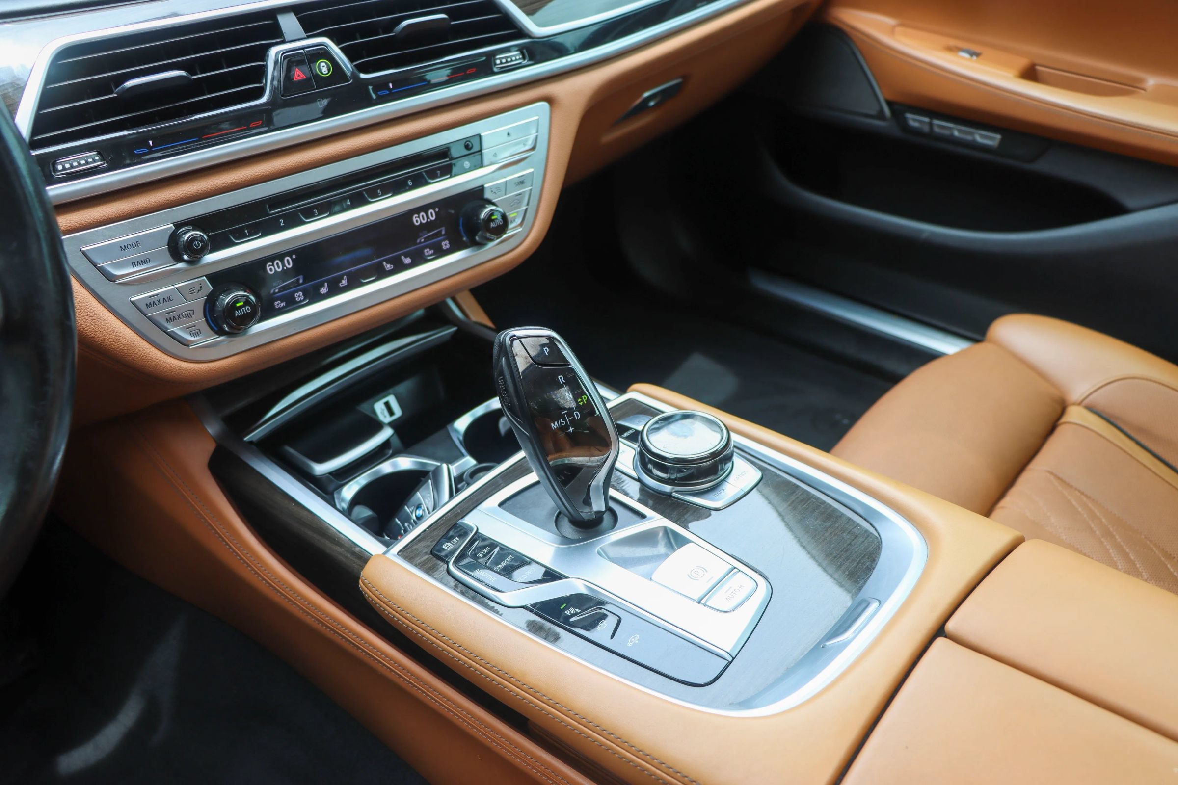 Used 2017 BMW 750i xDrive AWD/4WD image 42